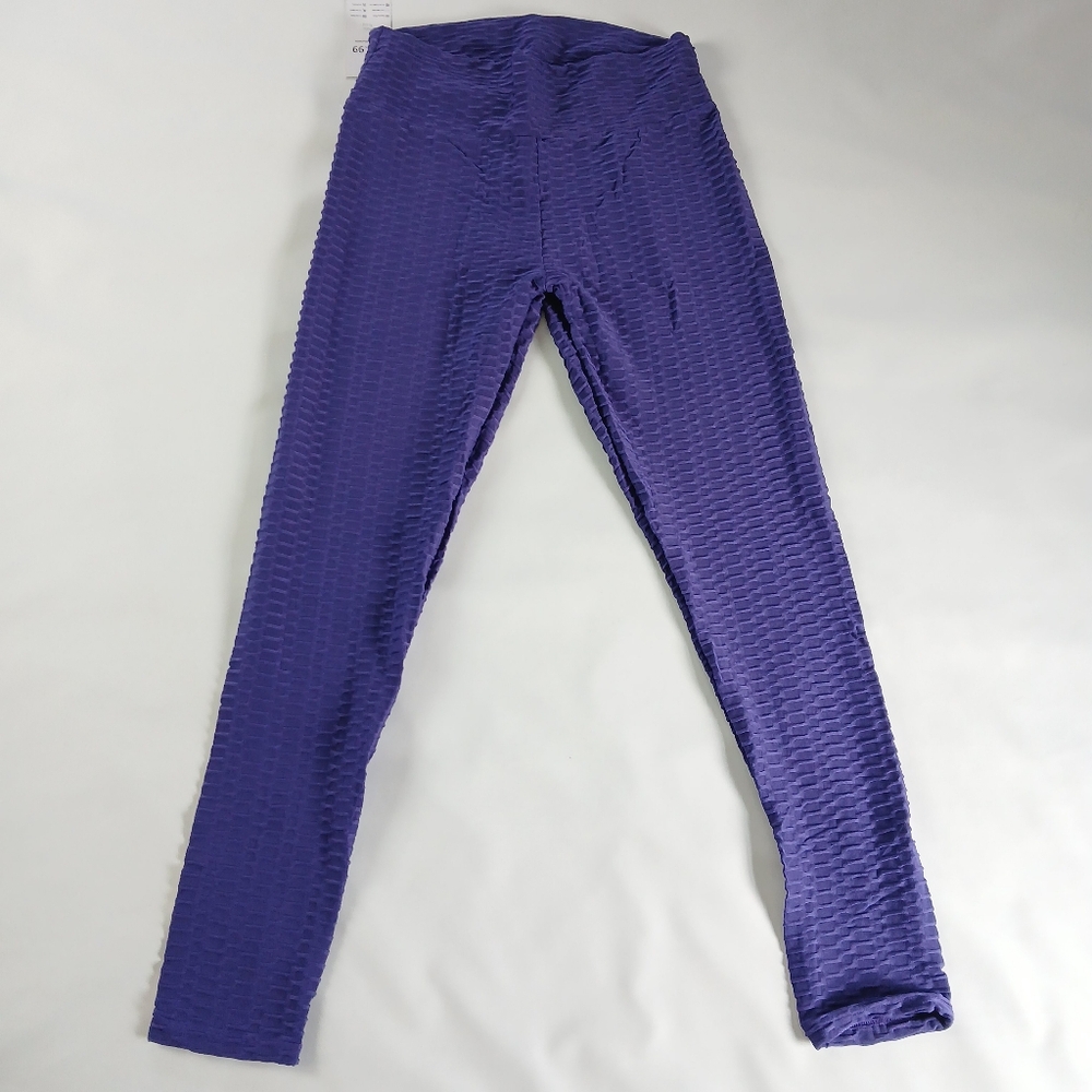 NWT New Tik Tok Butt Accentuating Scrunch Ruched Textured Leggings